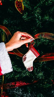 Noel süsleri. Renkli Noel ışıkları arka planı