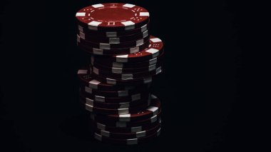 Yüksek bahisli kumarhane oyunları için bir yığın poker fişi.