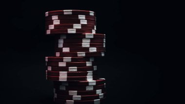 Yüksek bahisli kumarhane oyunları için bir yığın poker fişi.