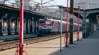 Bükreş Kuzey Tren İstasyonu 'nda Tren (Gara de Nord Bucuresti)