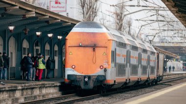 Bükreş Kuzey Tren İstasyonu 'nda Tren (Gara de Nord Bucuresti)