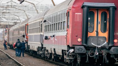 Bükreş Kuzey Tren İstasyonu 'nda Tren (Gara de Nord Bucuresti)