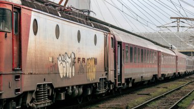 Bükreş Kuzey Tren İstasyonu 'nda Tren (Gara de Nord Bucuresti)