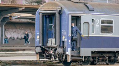 Bükreş Kuzey Tren İstasyonu 'nda Tren (Gara de Nord Bucuresti)