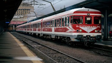 Bükreş Kuzey Tren İstasyonu 'nda Tren (Gara de Nord Bucuresti)