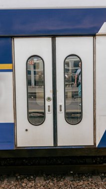 Bükreş Kuzey Tren İstasyonu 'nda Tren (Gara de Nord Bucuresti)