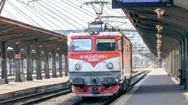 Bükreş Kuzey Tren İstasyonu 'nda Tren (Gara de Nord Bucuresti)