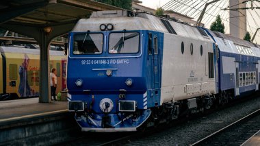 Bükreş Kuzey Tren İstasyonu 'nda Tren (Gara de Nord Bucuresti)