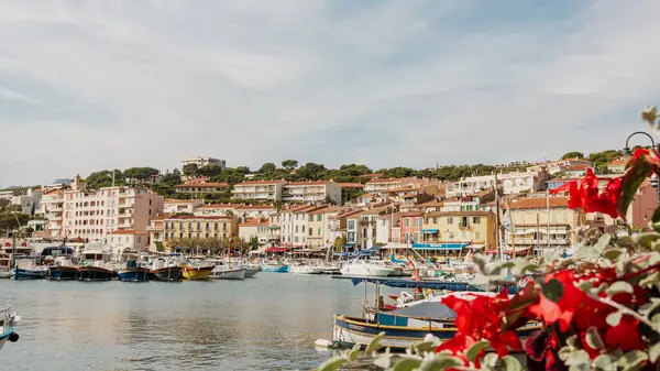 Farbenfroher Hafen Von Cassis Provence Südfrankreich Stockbild