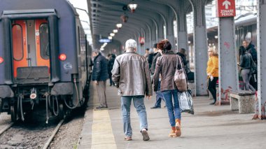 Bükreş Kuzey Tren İstasyonu 'nda Tren (Gara de Nord Bucuresti)