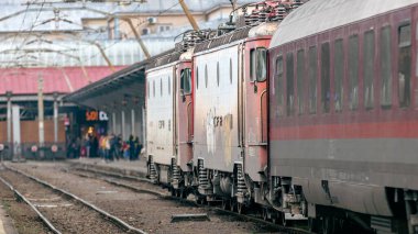 Bükreş Kuzey Tren İstasyonu 'nda Tren (Gara de Nord Bucuresti)