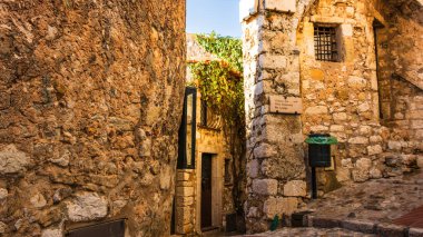 Eze köyü, Provence 'deki ortaçağ köyü, Fransız Rivierası