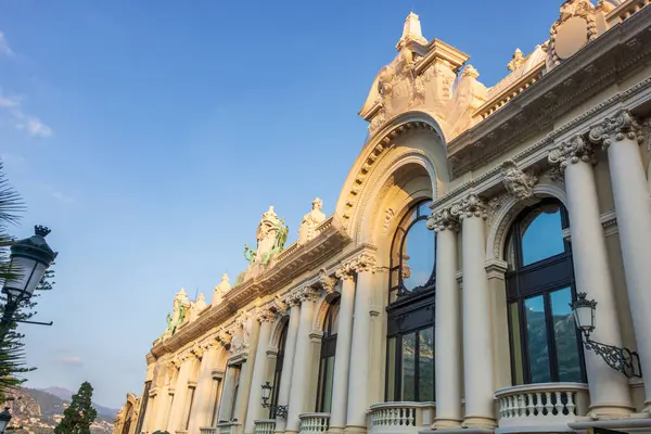 Monte Carlo Kumarhanesi, Monako Prensliği, Fransız Rivierası.