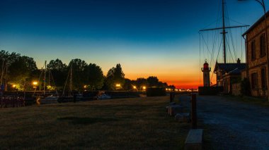 Honfleur, Fransa 'nın Normandiya şehrinde ünlü bir liman köyüdür.