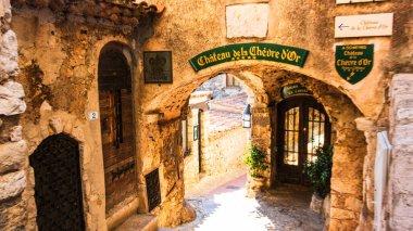Eze köyü, Provence 'deki ortaçağ köyü, Fransız Rivierası