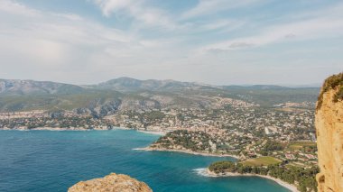 Cassis 'in renkli limanı, Güney Fransa Provence