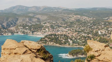 Cassis 'in renkli limanı, Güney Fransa Provence