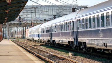 Bükreş Kuzey Tren İstasyonu 'nda Tren (Gara de Nord Bucuresti)