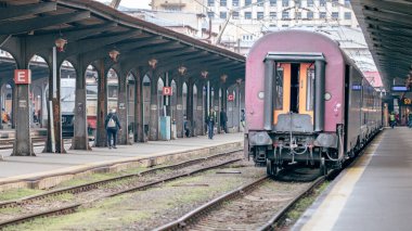 Bükreş Kuzey Tren İstasyonu 'nda Tren (Gara de Nord Bucuresti)