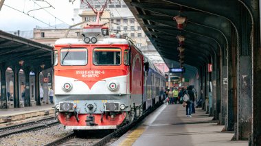 Bükreş Kuzey Tren İstasyonu 'nda Tren (Gara de Nord Bucuresti)