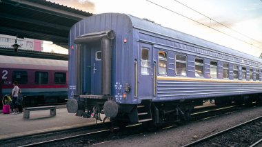 Bükreş Kuzey Tren İstasyonu 'nda Tren (Gara de Nord Bucuresti)