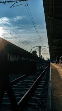 Bükreş Kuzey Tren İstasyonu 'nda Tren (Gara de Nord Bucuresti)