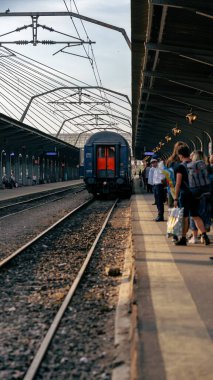Bükreş Kuzey Tren İstasyonu 'nda Tren (Gara de Nord Bucuresti)