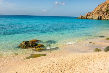 Saint Barthlemy 'deki huzurlu plaj (St. Barts, St. Barth, St. Barth)