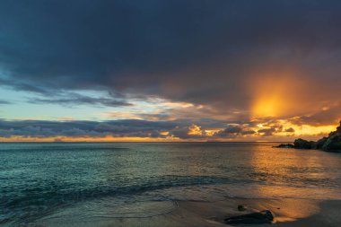 Saint Barthlemy 'deki huzurlu plaj (St. Barts, St. Barth, St. Barth)