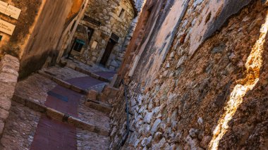 Eze köyü, Provence 'deki ortaçağ köyü, Fransız Rivierası