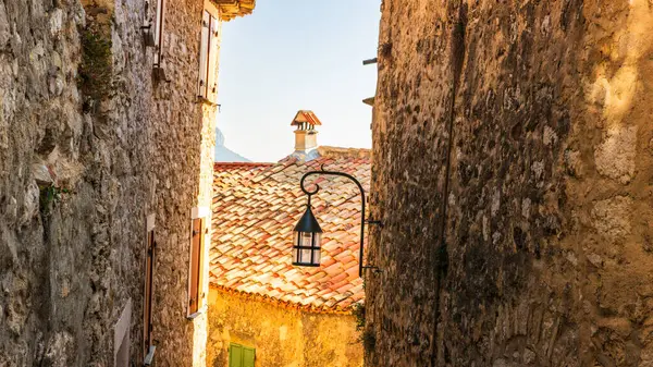 Eze köyü, Provence 'deki ortaçağ köyü, Fransız Rivierası