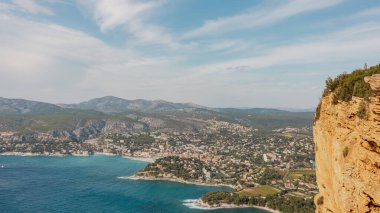 Cassis 'in renkli limanı, Güney Fransa Provence