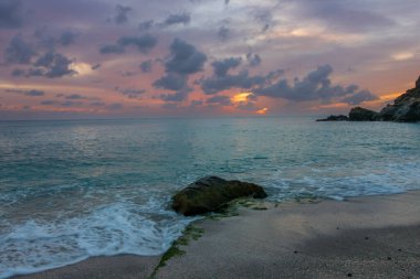 Saint Barthelemy 'deki huzurlu plaj (St. Barts, St. Barth, St. Barth)