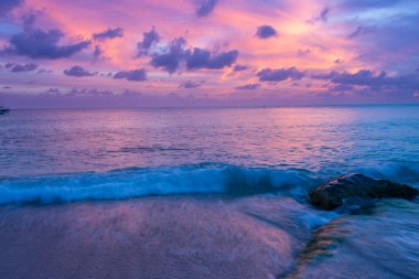 Saint Barthelemy 'deki huzurlu plaj (St. Barts, St. Barth, St. Barth)