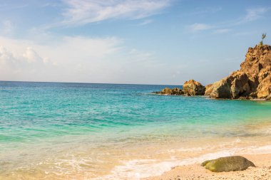 Saint Barthelemy 'deki huzurlu plaj (St. Barts, St. Barth, St. Barth)