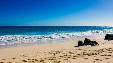 Horseshoe Bay Sahili ve Hamilton, Bermuda 'daki Deep Bay Sahili