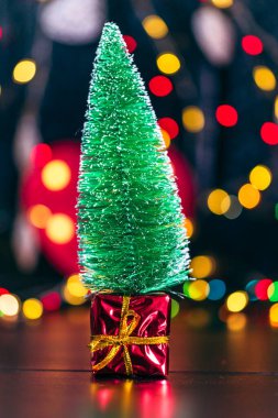 Samimi Noel ışıkları süslemesi. Kış dekorasyon arka planı