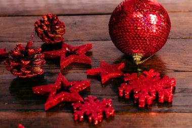 Samimi Noel ışıkları süslemesi. Kış dekorasyon arka planı