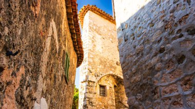 Eze köyü, Provence 'deki ortaçağ köyü, Fransız Rivierası