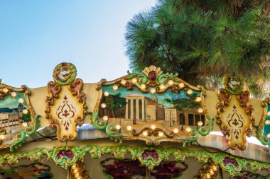 Bir eski moda atlıkarınca Nice, Fransa