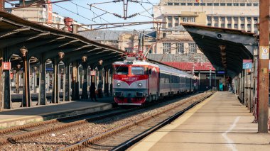 Bükreş Kuzey Tren İstasyonu 'nda Tren (Gara de Nord Bucuresti)