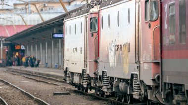 Bükreş Kuzey Tren İstasyonu 'nda Tren (Gara de Nord Bucuresti)