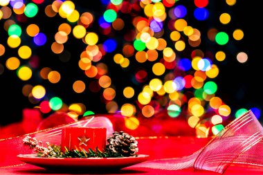 Samimi Noel ışıkları süslemesi. Kış dekorasyon arka planı