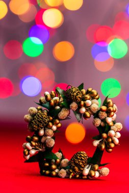 Samimi Noel ışıkları süslemesi. Kış dekorasyon arka planı