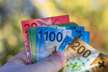 İsviçre frangı banknotları. CHF Para Birimi
