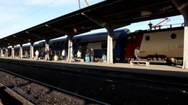 Bükreş Kuzey Tren İstasyonu 'ndaki Alstom treni (Gara de Nord Bucuresti))