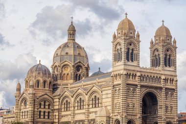 Büyük Katedral - Fransa 'nın Marsilya kentindeki ana kiliselerden biri.