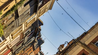 Honfleur, Fransa 'nın Normandiya şehrinde ünlü bir liman köyüdür.