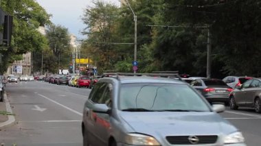 Bükreş, Romanya 'da trafik sıkışıklığı, trafik yoğunluğu