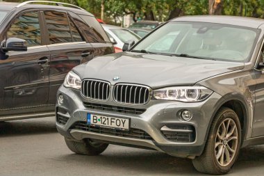 Bükreş, Romanya 'da trafik sıkışıklığı, trafik yoğunluğu